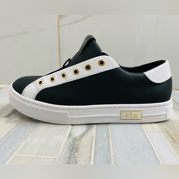 AX Armani Exchange XDX027XCC14 Black and White Sneakers with Gold Accents 7M - Picture 2 of 15